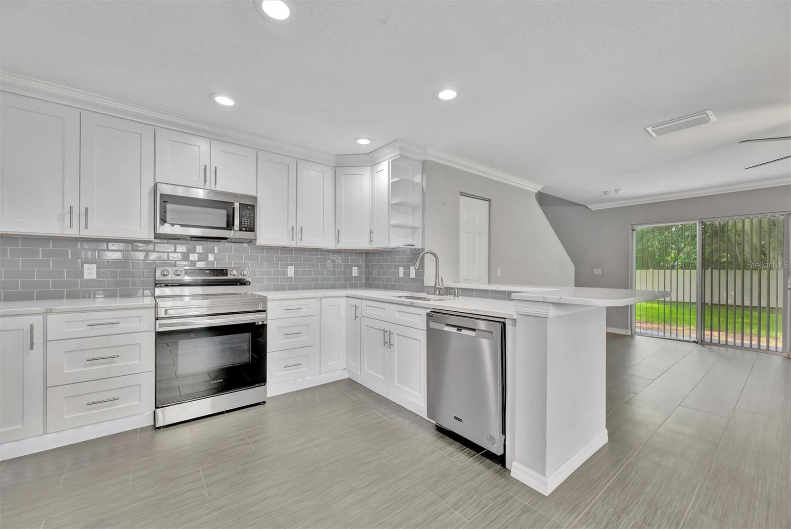 WEDGEWOOD TWNHMS - Residential