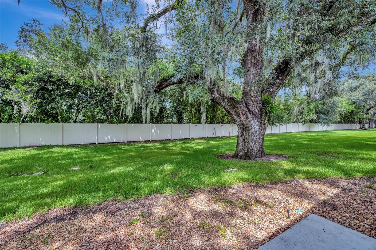 WEDGEWOOD TWNHMS - Residential