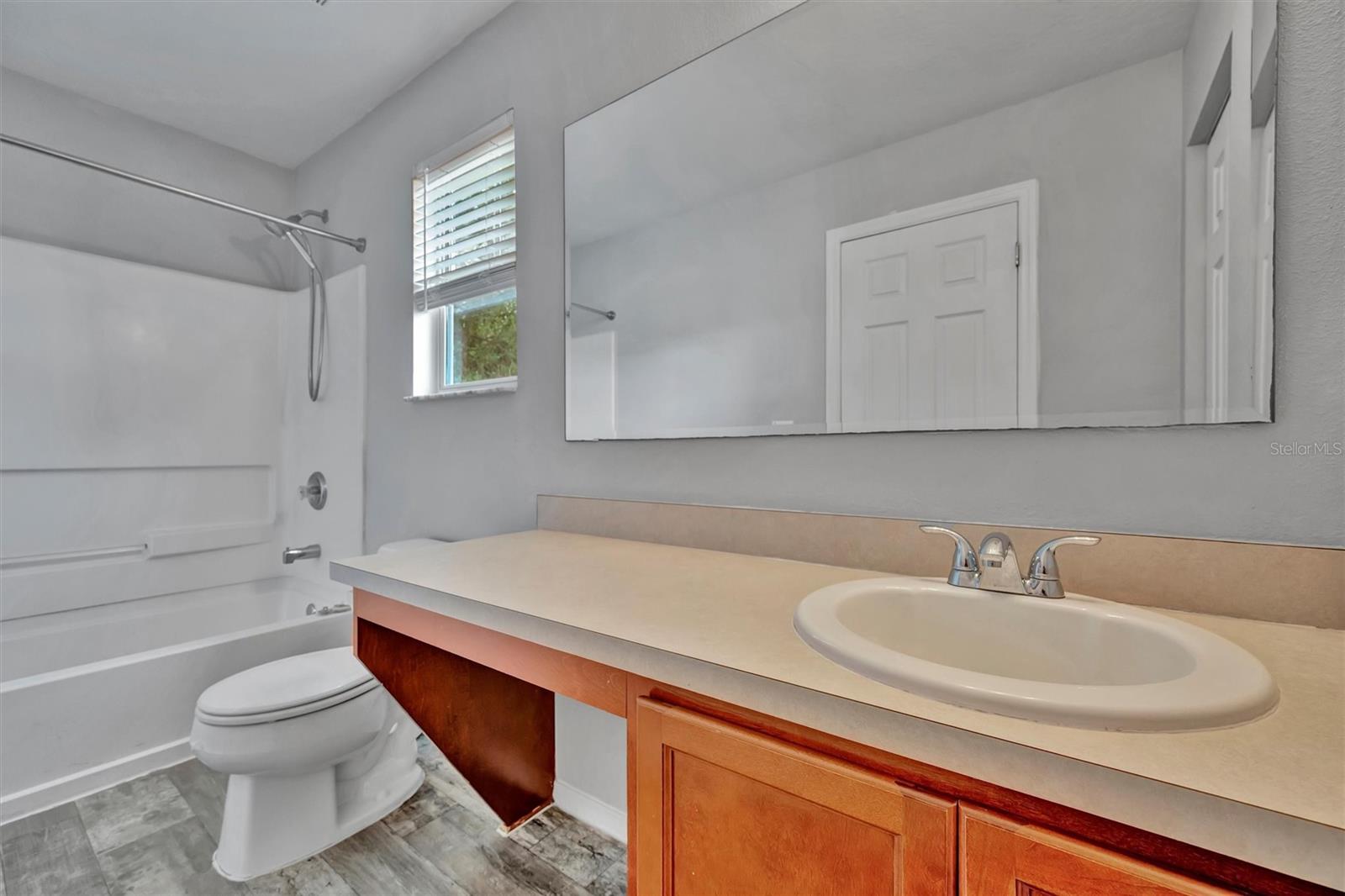 WEDGEWOOD TWNHMS - Residential