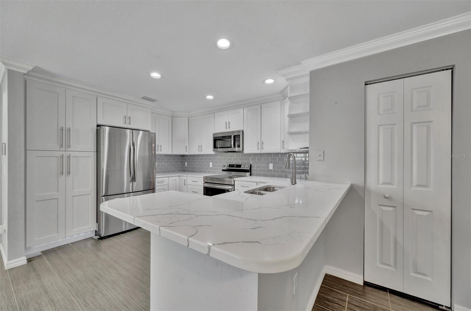 WEDGEWOOD TWNHMS - Residential