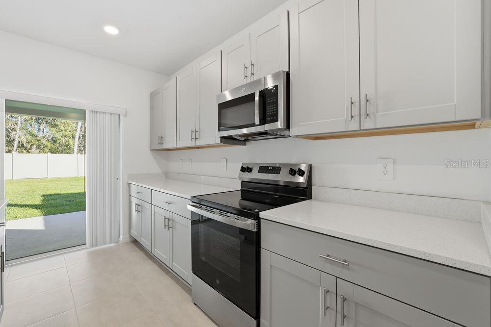 13514 TROPICAL BREEZE WAY