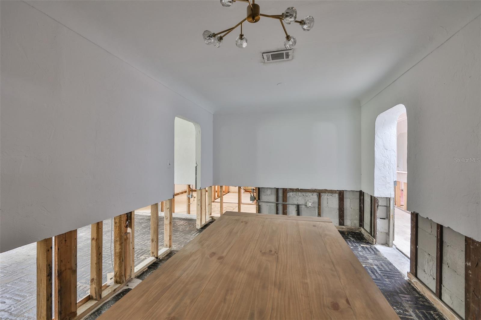 SNELL ISLE BRIGHTBAY - Residential