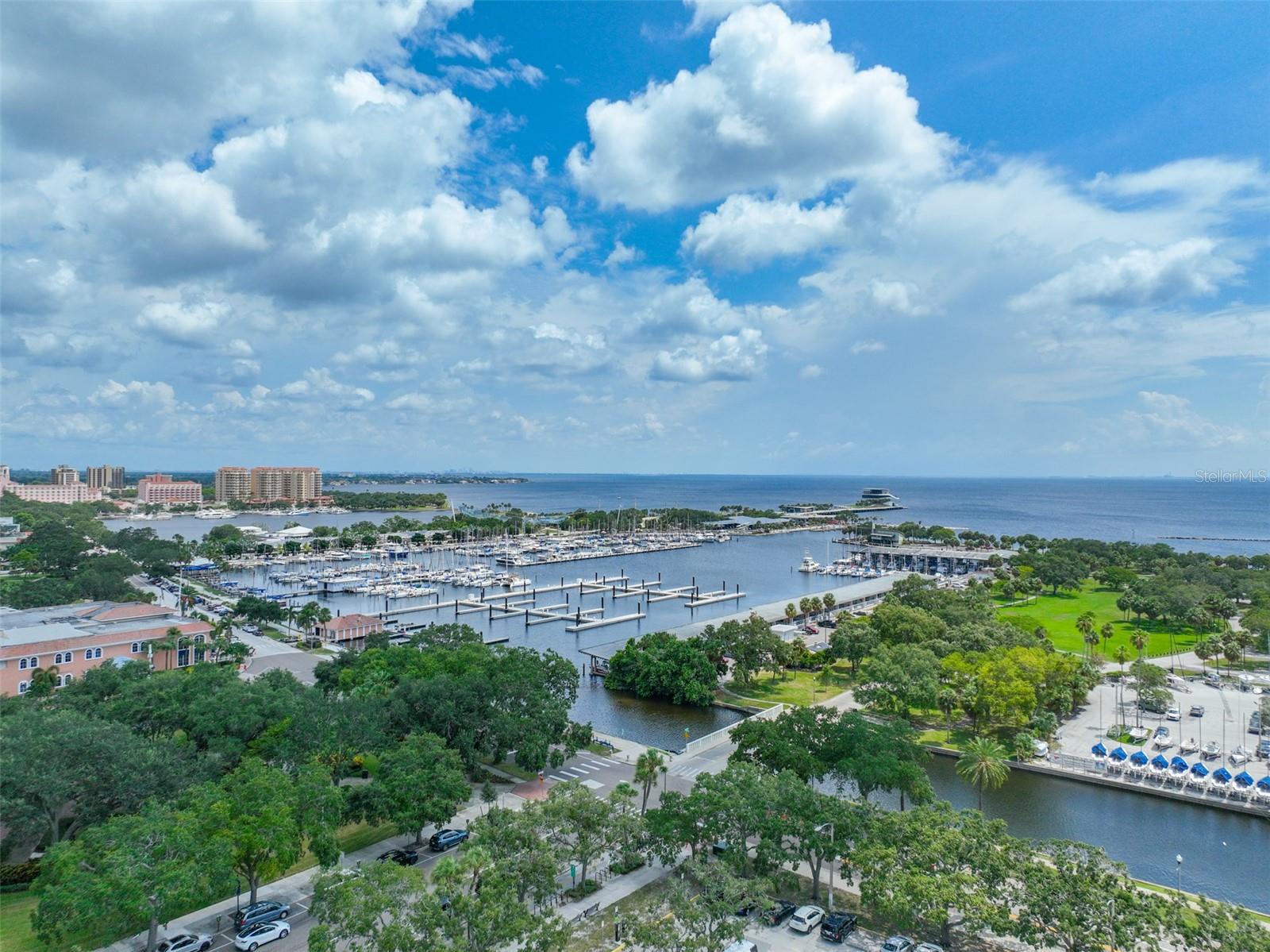 SNELL ISLE BRIGHTBAY - Residential