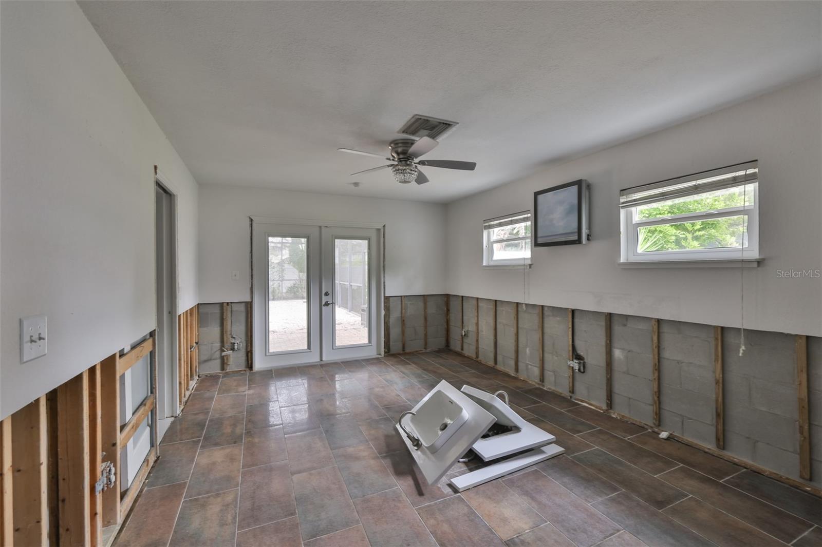 SNELL ISLE BRIGHTBAY - Residential