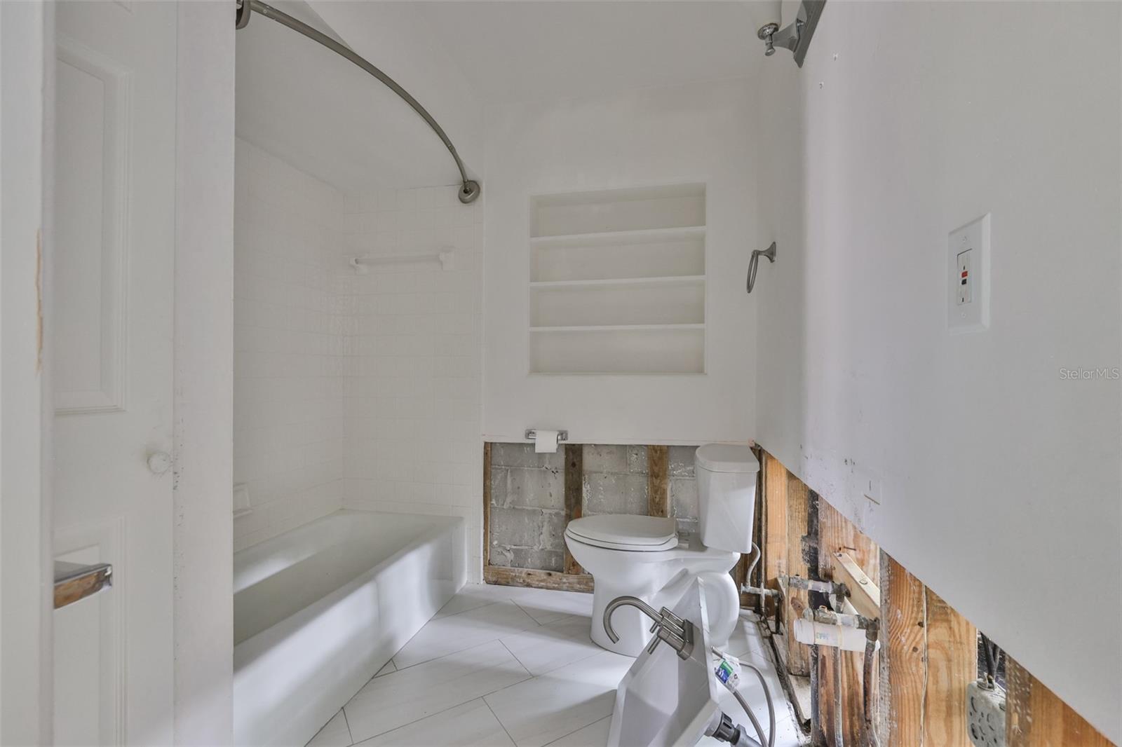 SNELL ISLE BRIGHTBAY - Residential