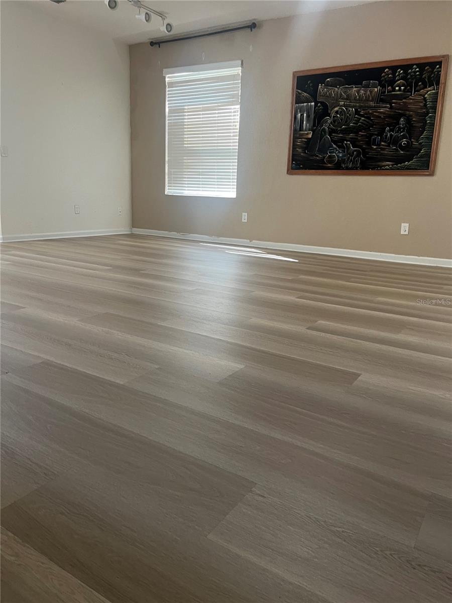 4943 SW 41ST PLACE
