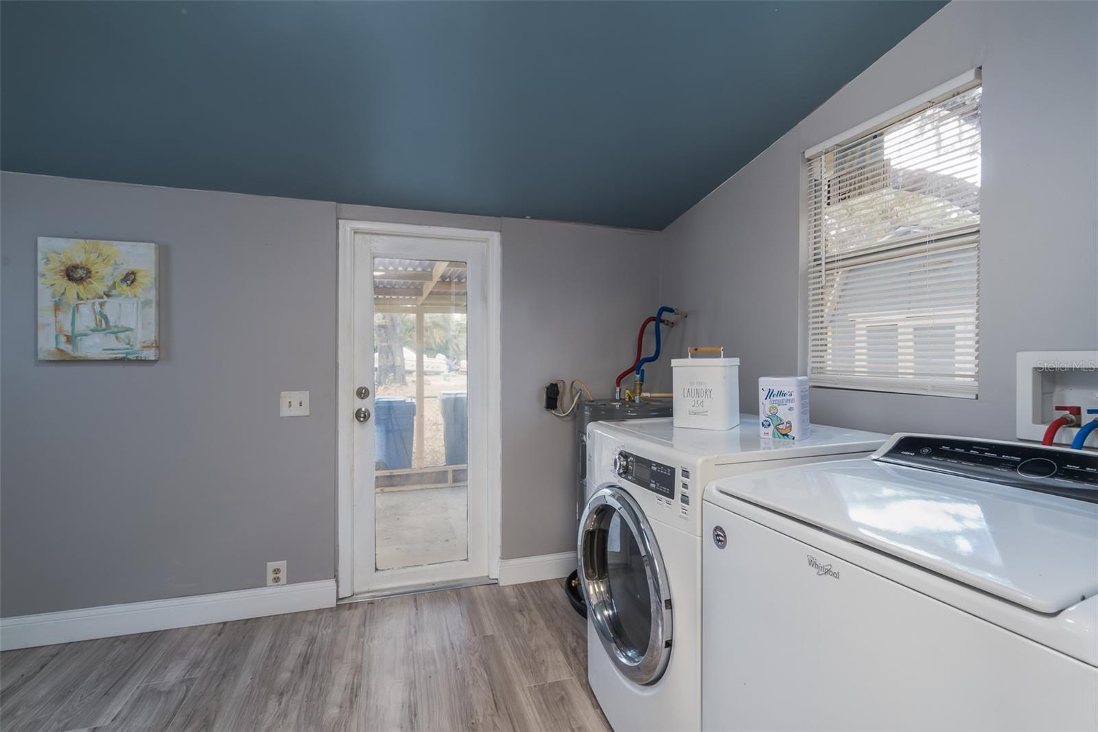 HANCOCK SUB OF RIVER V - Residential