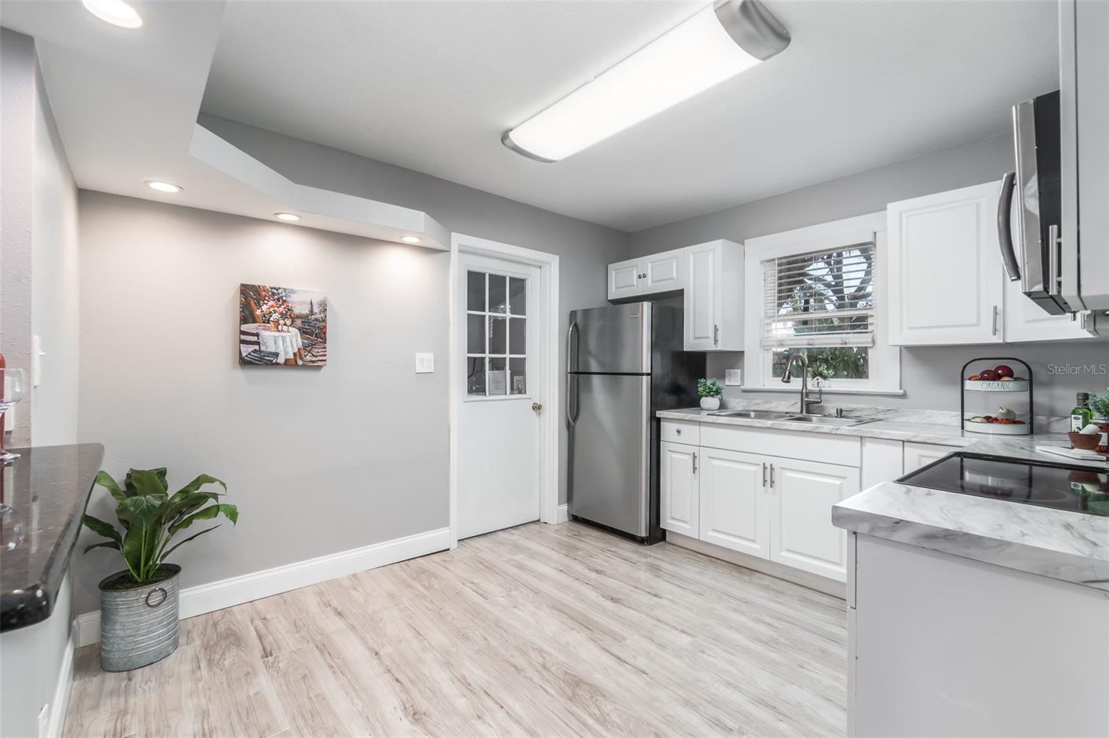 HANCOCK SUB OF RIVER V - Residential