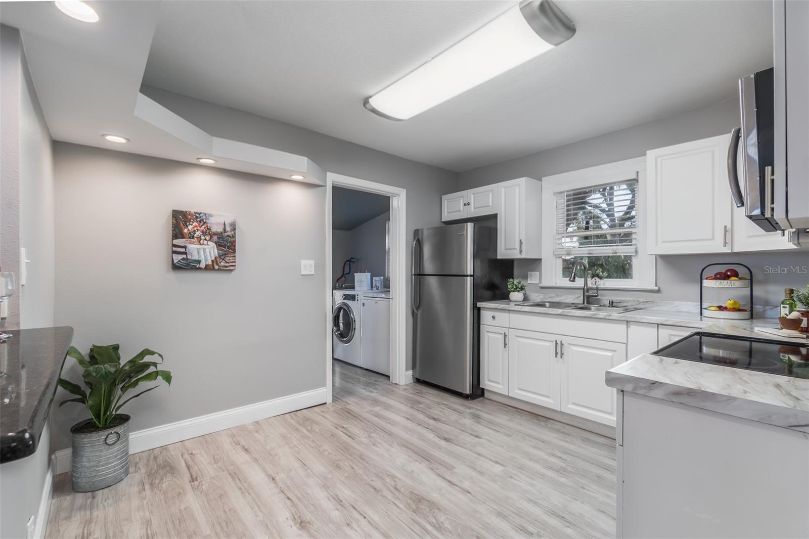 HANCOCK SUB OF RIVER V - Residential