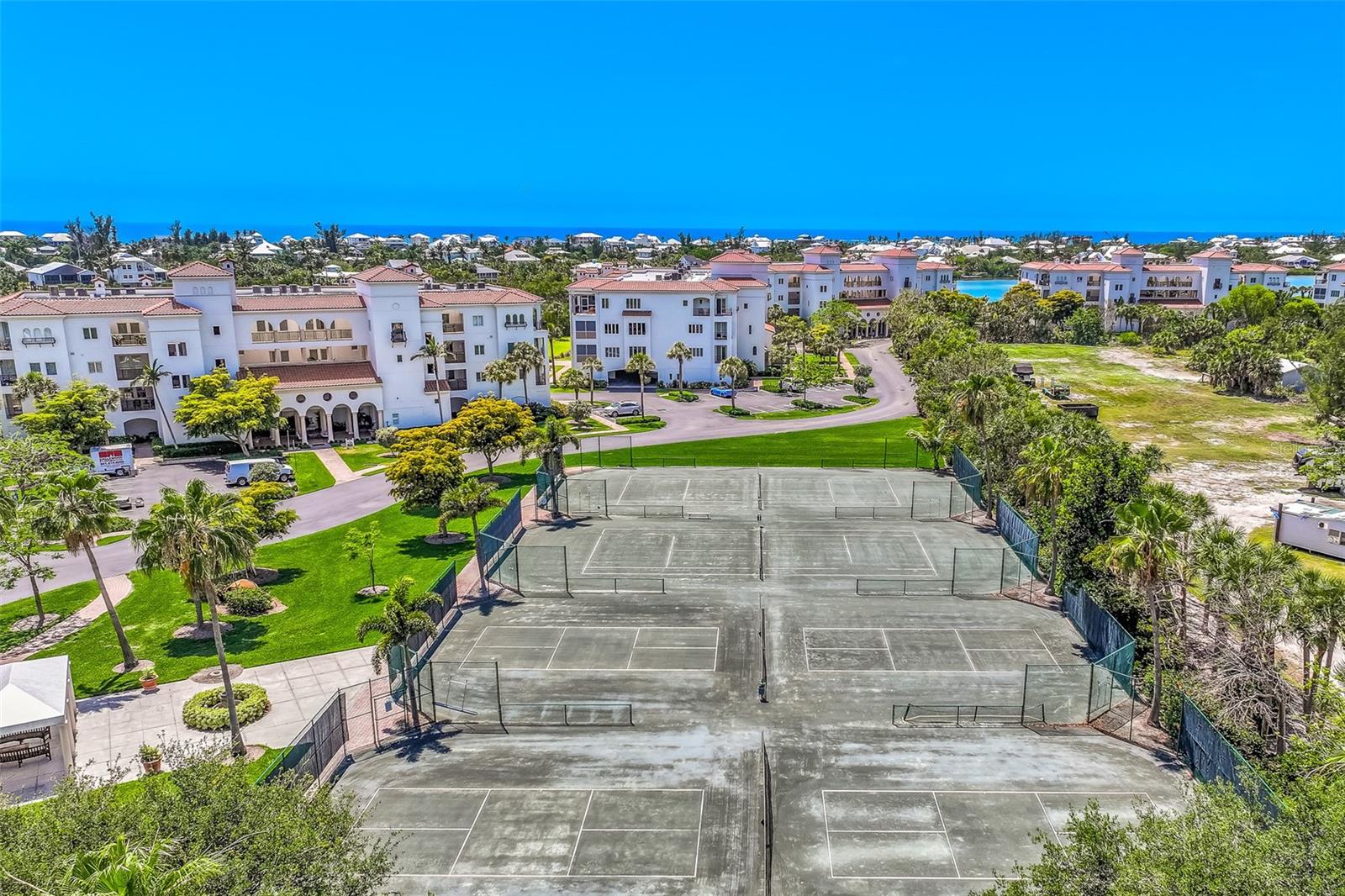 HACIENDA DEL MAR - Residential
