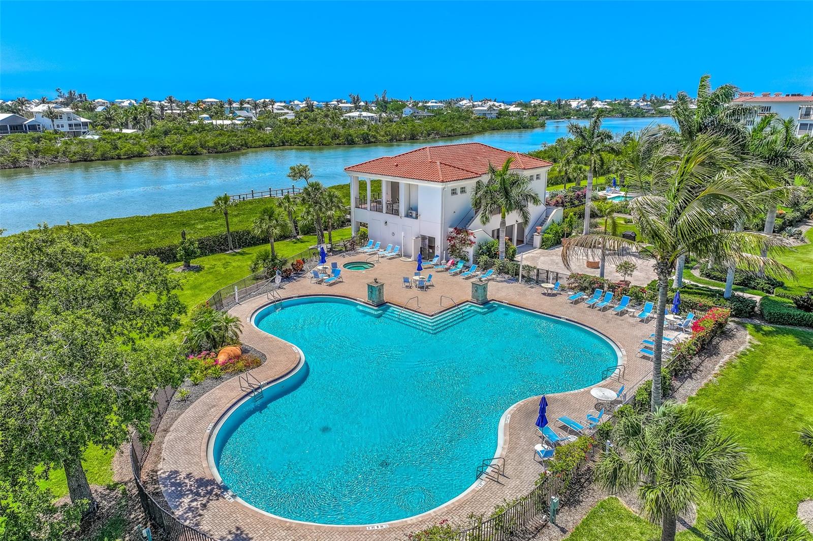 HACIENDA DEL MAR - Residential