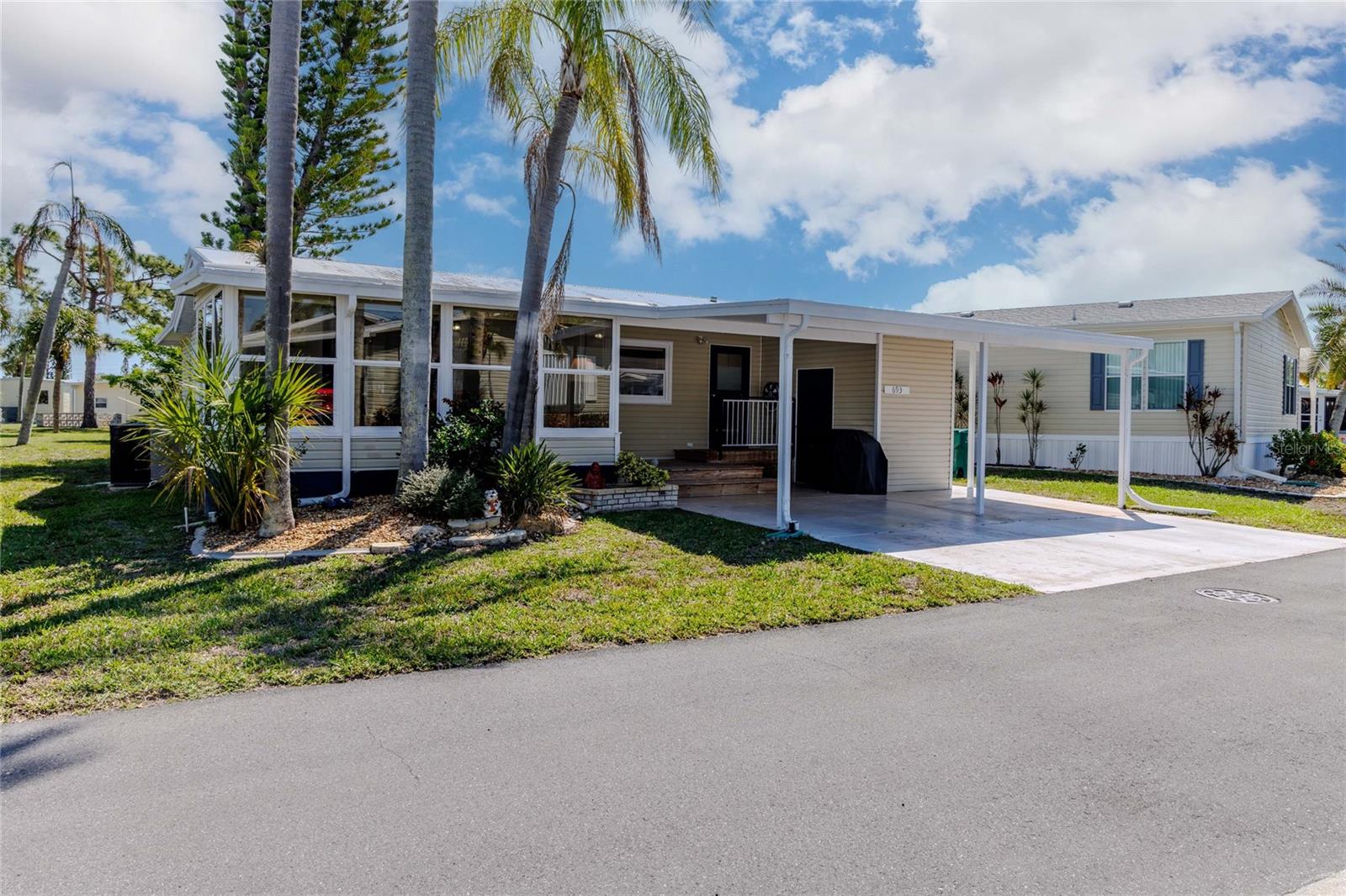 MAPLE LEAF ESTATES - Residential