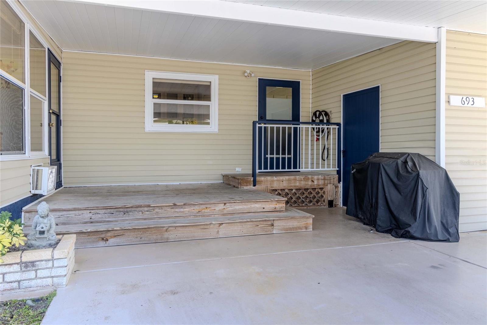 2100 KINGS HIGHWAY CRESCENT 693