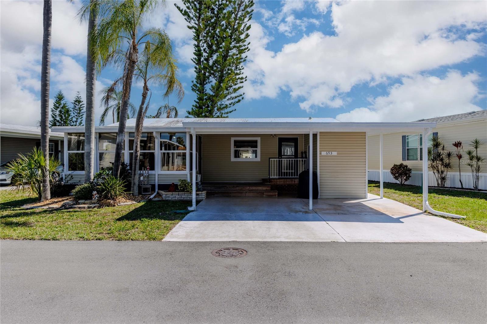 2100 KINGS HIGHWAY CRESCENT 693