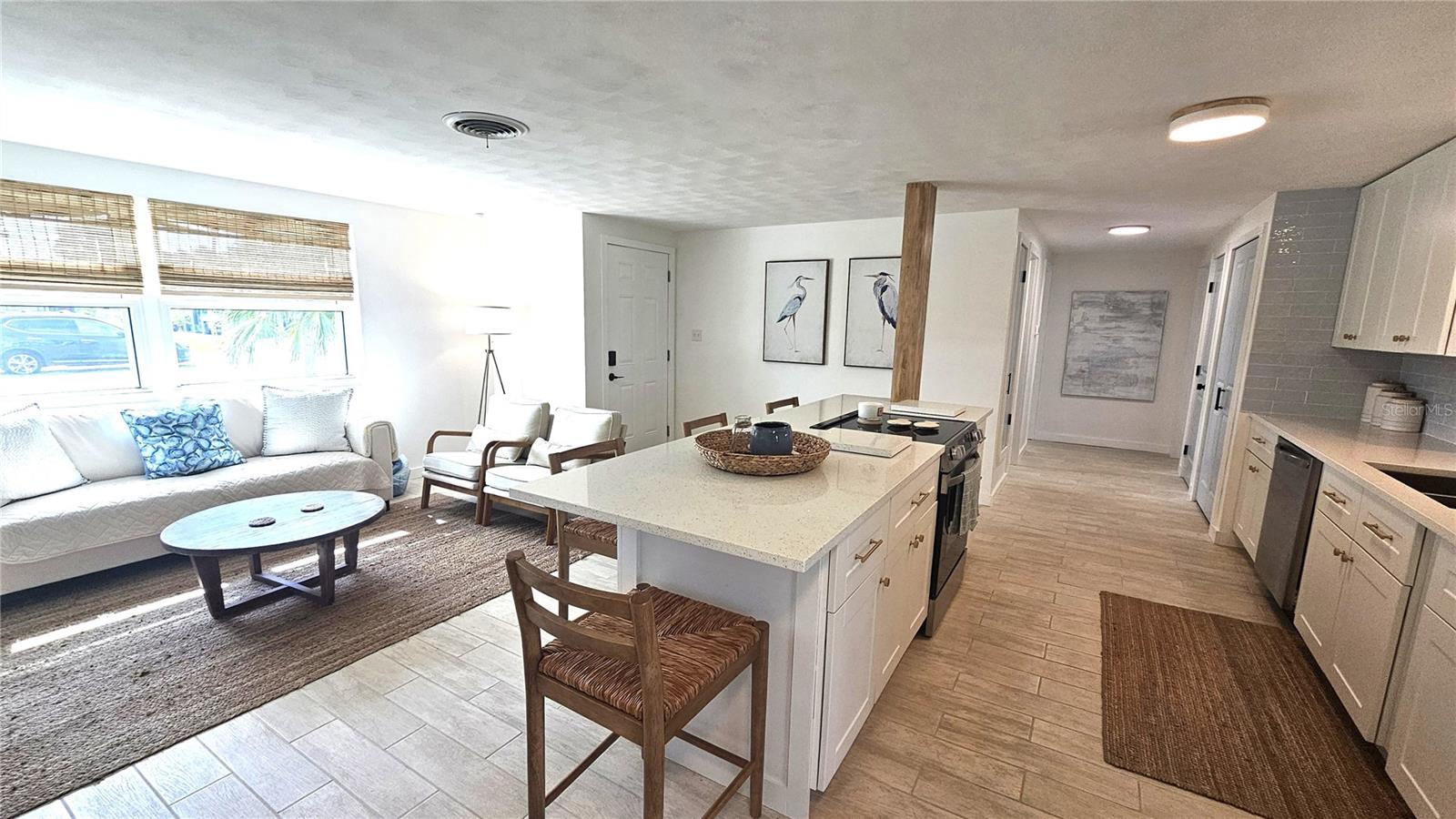 OXFORD MANOR 3RD ADD - Residential Lease