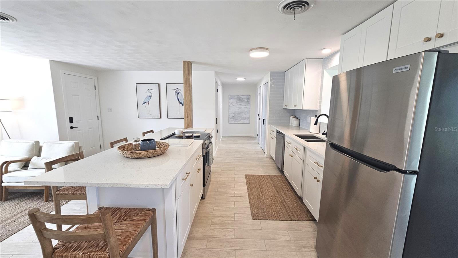 OXFORD MANOR 3RD ADD - Residential Lease