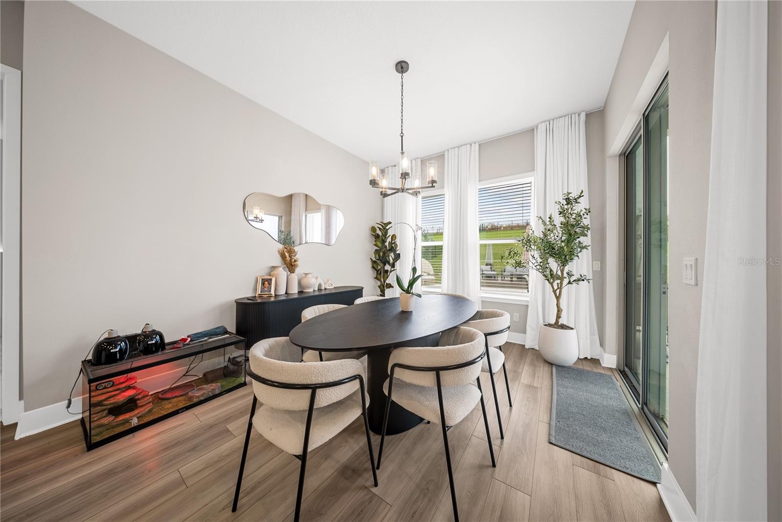 SILVERLEAF RESERVE/HAMLIN PH 2 - Residential Lease