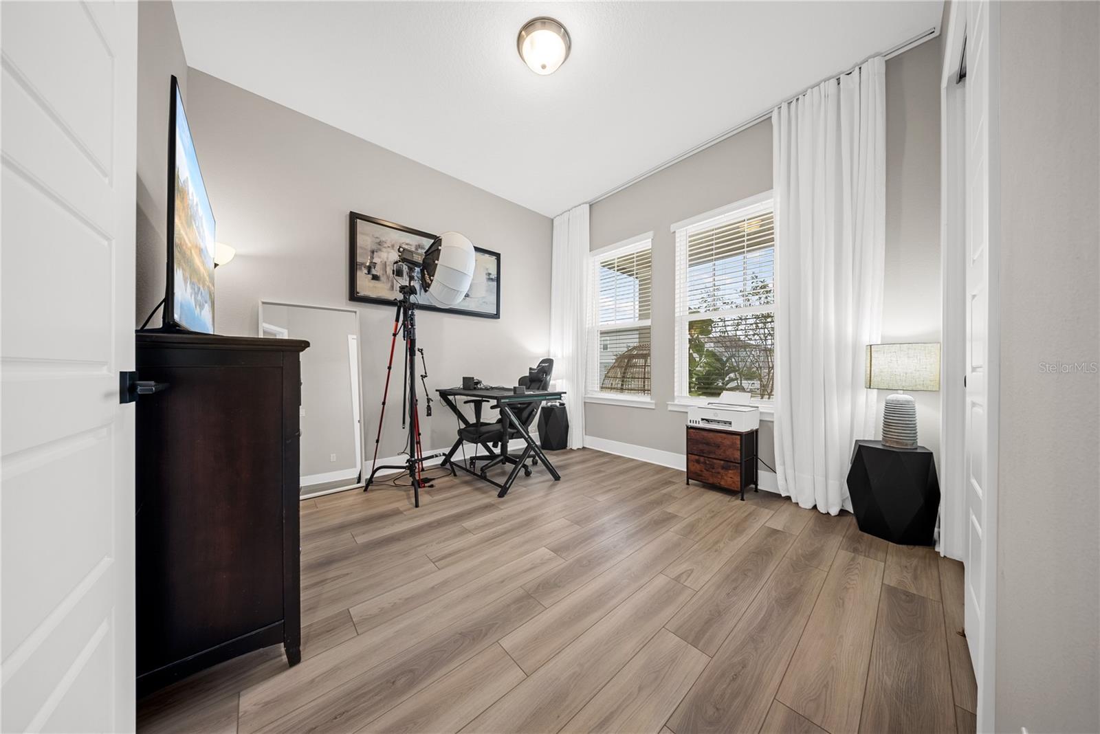 SILVERLEAF RESERVE/HAMLIN PH 2 - Residential Lease