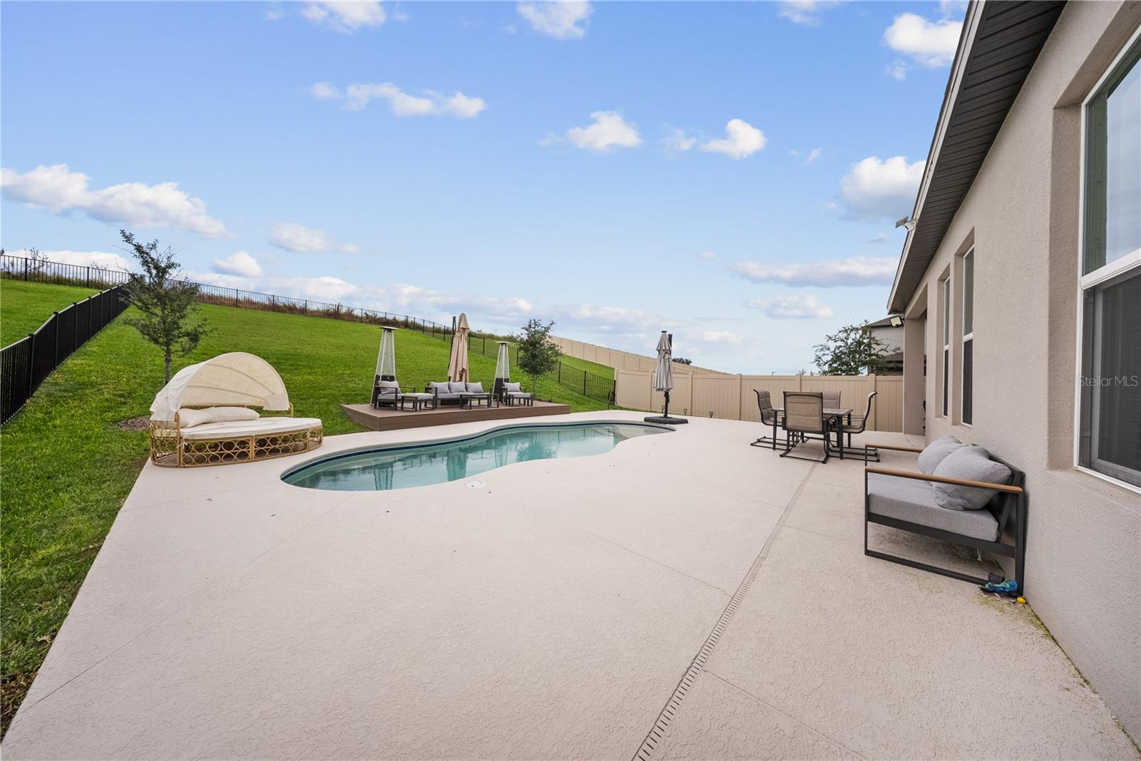 SILVERLEAF RESERVE/HAMLIN PH 2 - Residential Lease