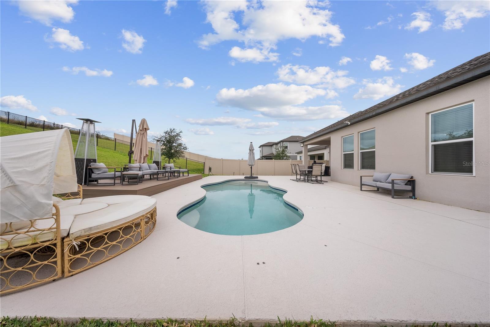 SILVERLEAF RESERVE/HAMLIN PH 2 - Residential Lease