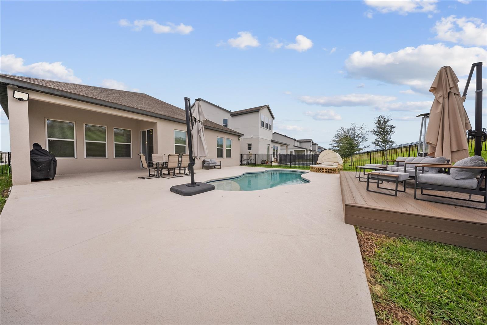 SILVERLEAF RESERVE/HAMLIN PH 2 - Residential Lease