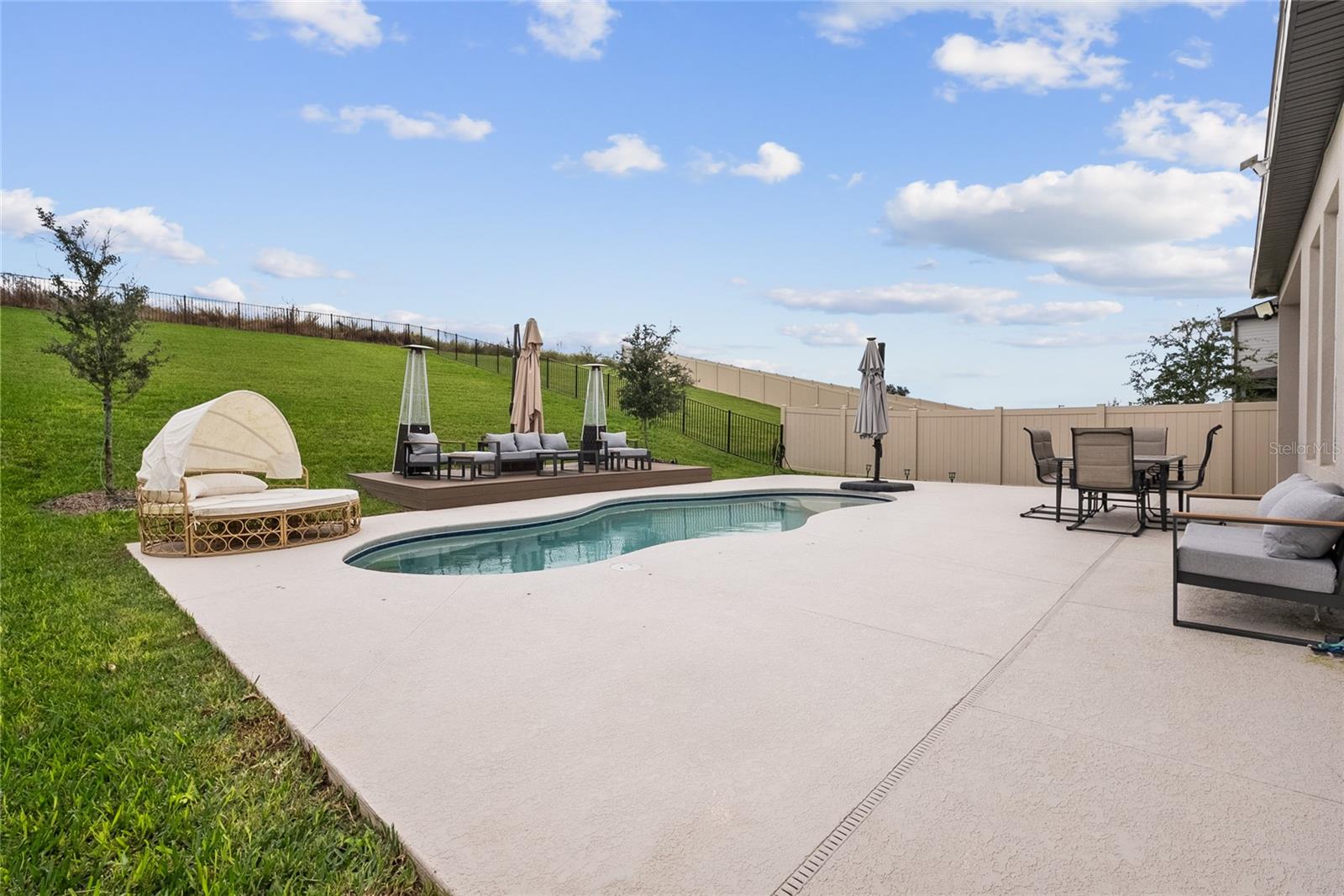 SILVERLEAF RESERVE/HAMLIN PH 2 - Residential Lease