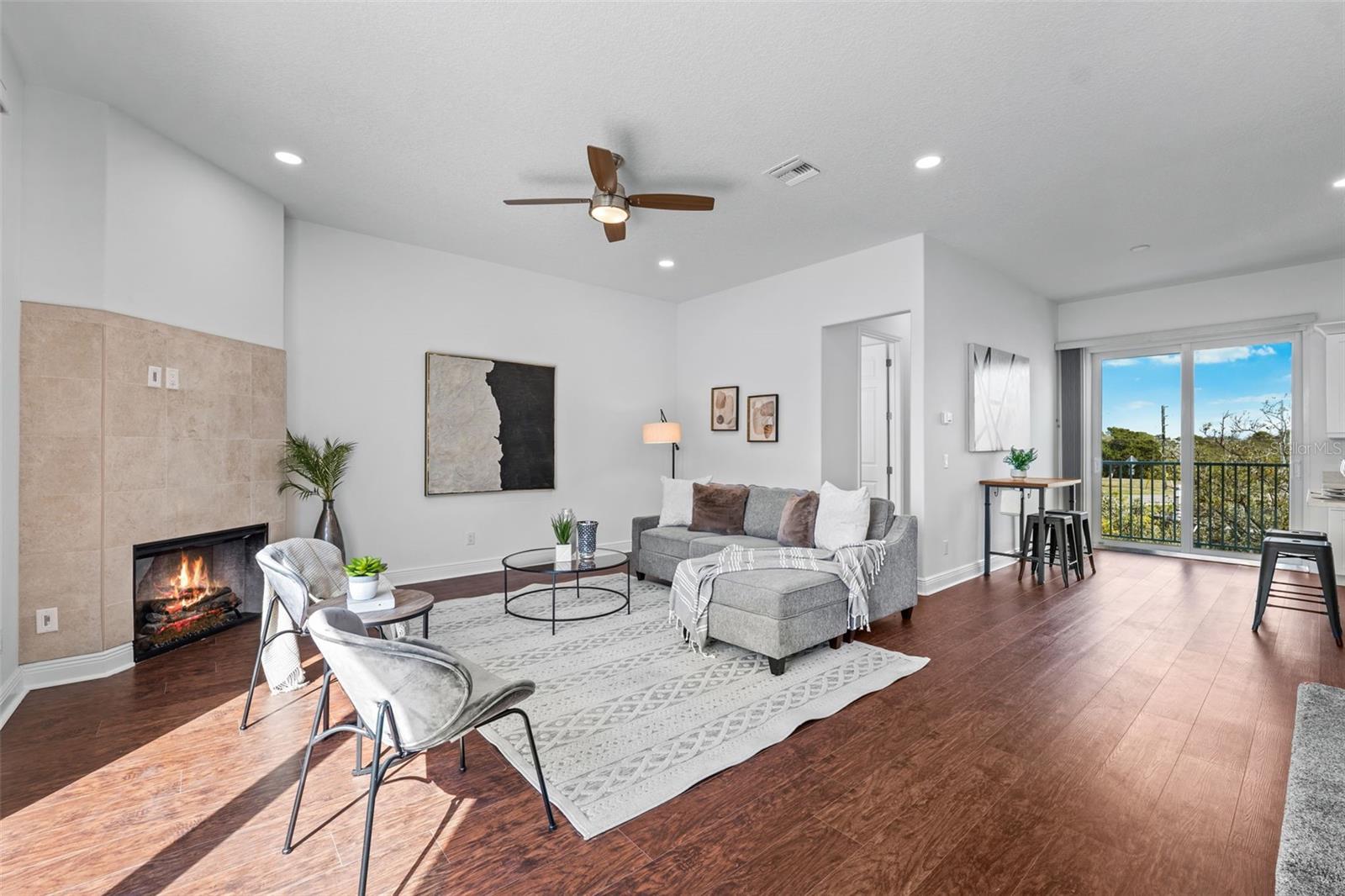 WATERS EDGE - Residential