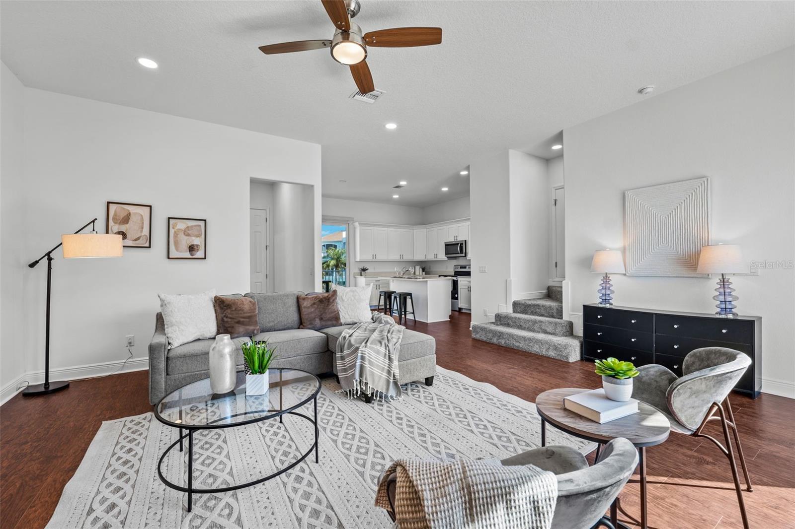 WATERS EDGE - Residential