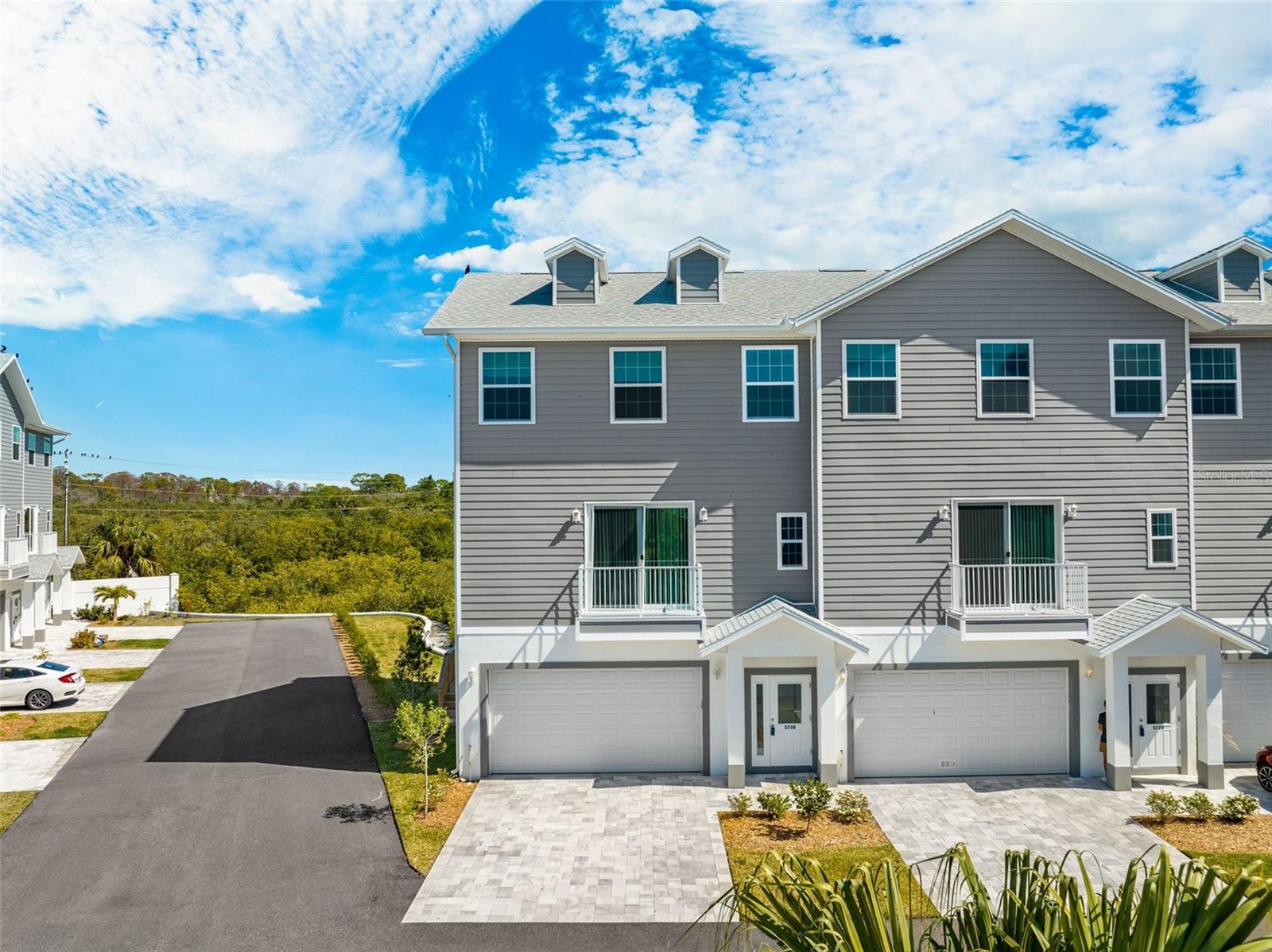 WATERS EDGE - Residential