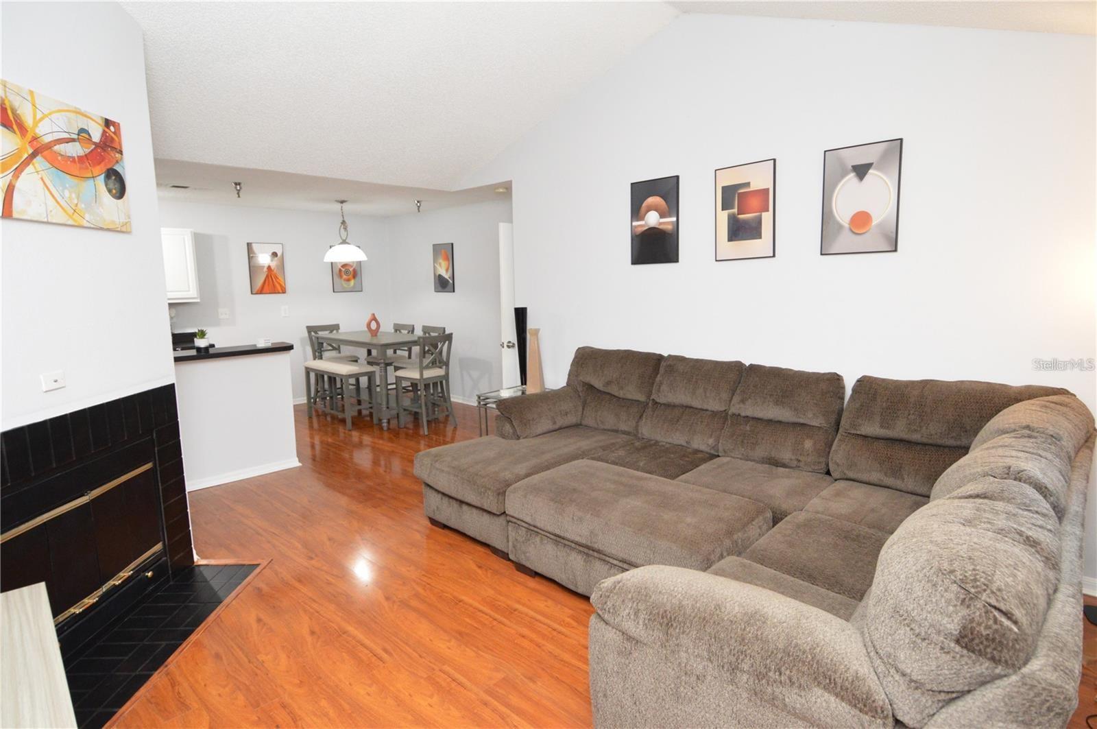 ITOPIA PRIVATE RESIDENCES CONDO - Residential Lease