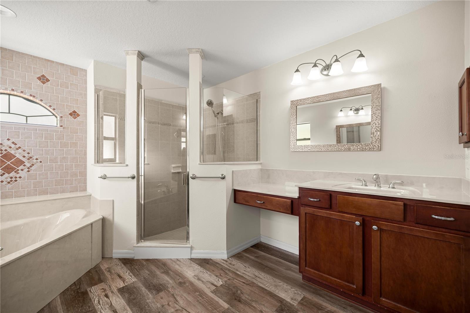 KINGSLAND COUNTRY ESTATE - Residential