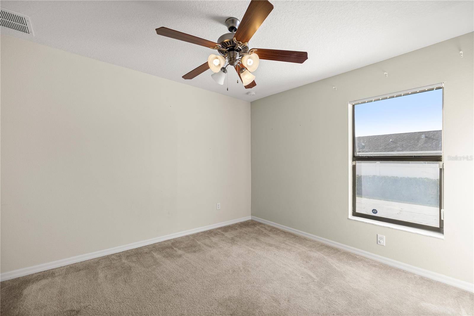 KINGSLAND COUNTRY ESTATE - Residential