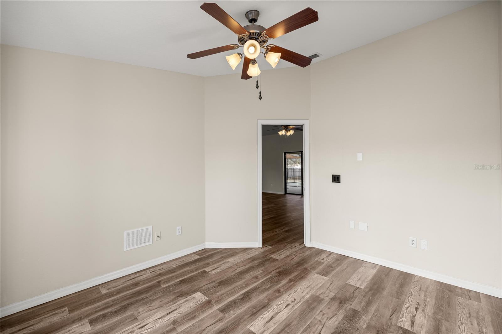 KINGSLAND COUNTRY ESTATE - Residential