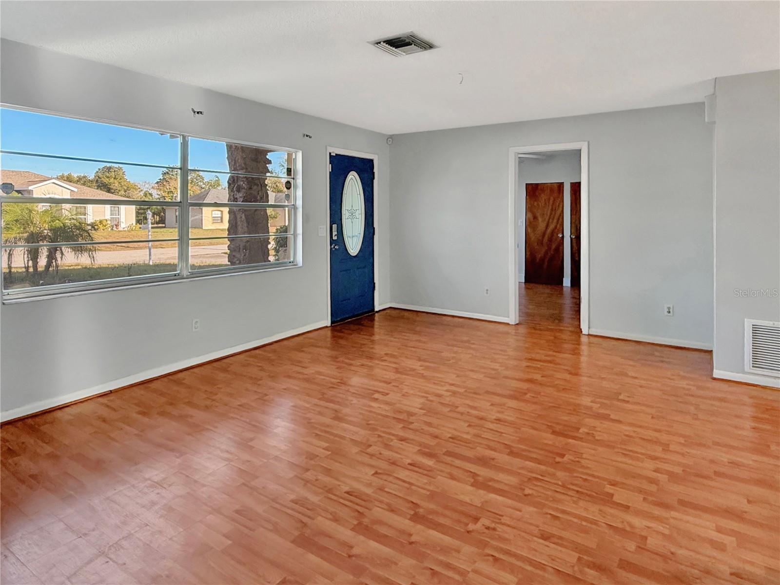 DELTONA LAKES UN 5 - Residential