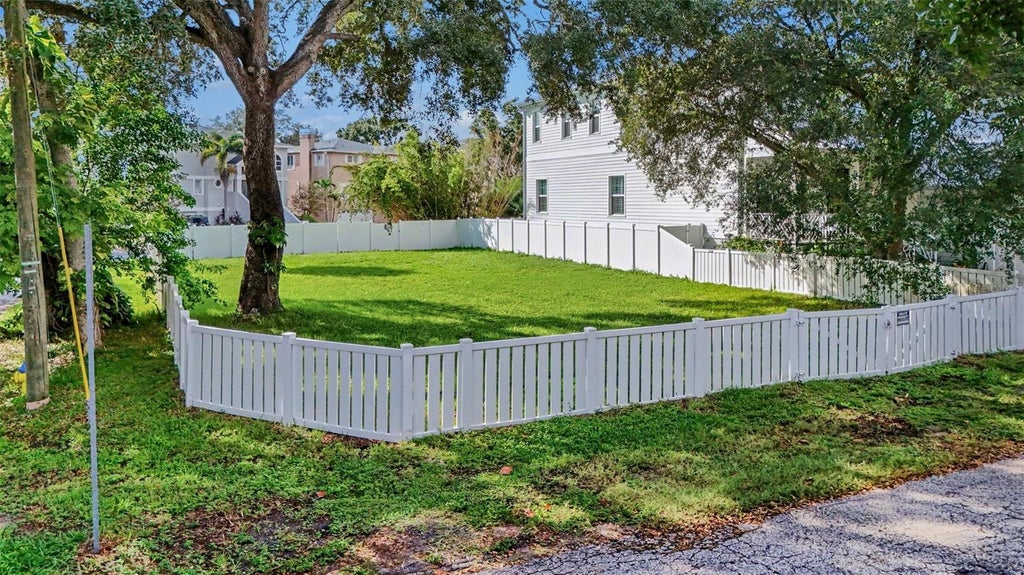 Photo of 2902 N Perry Avenue, Tampa, FL 33602 (MLS # TB8558735)