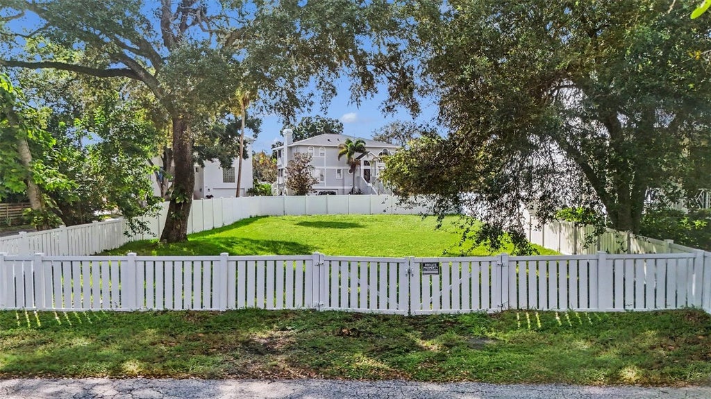 Photo of 2902 N Perry Avenue, Tampa, FL 33602 (MLS # TB8558735)