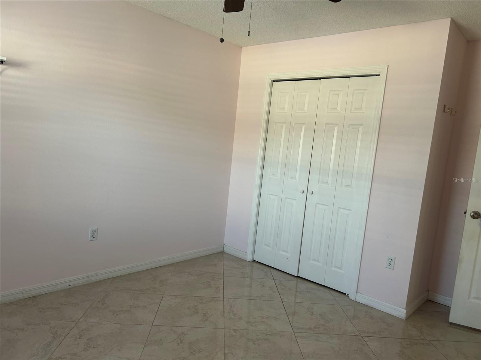 CRESTLINE - Residential