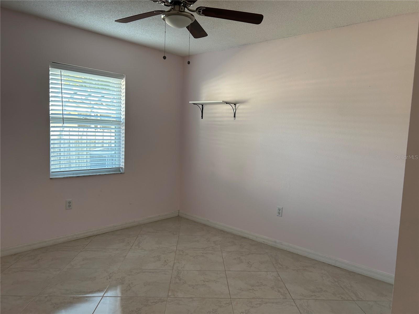 CRESTLINE - Residential