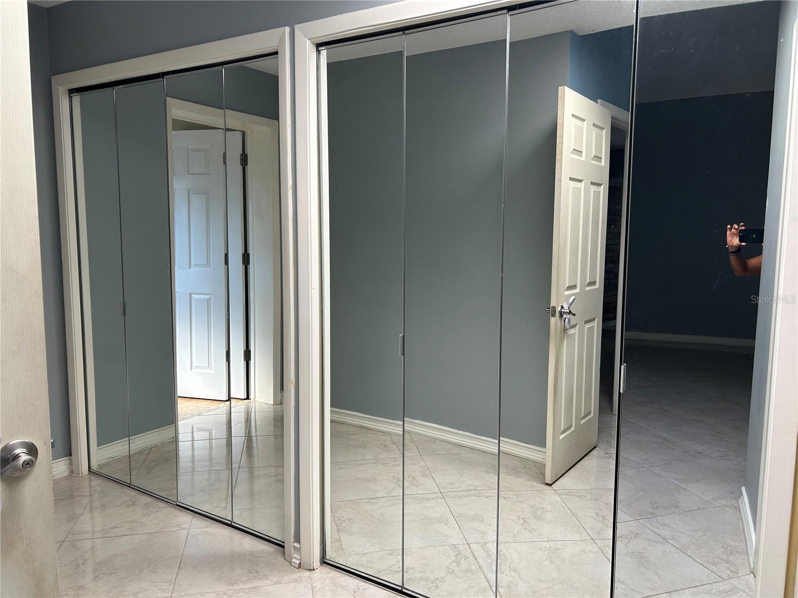 CRESTLINE - Residential