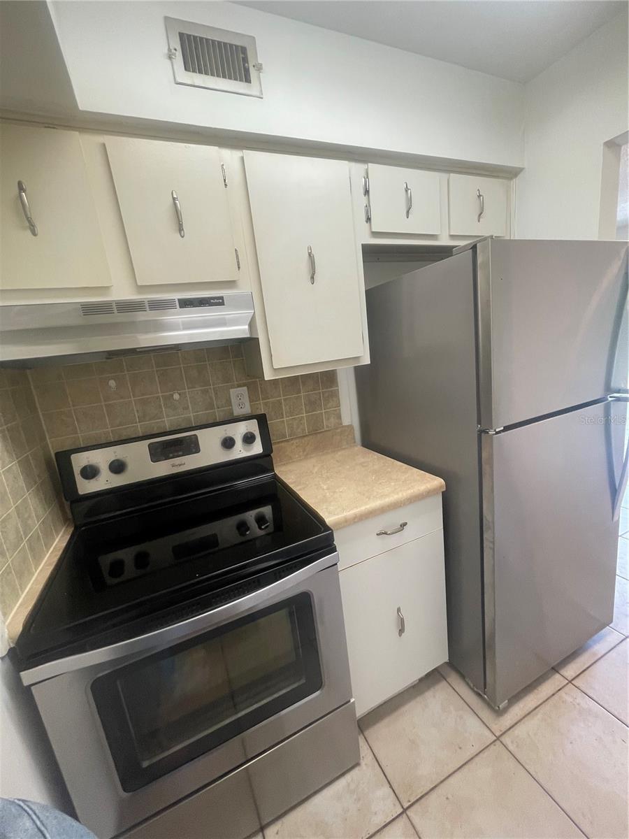 COLONIES - Residential Lease