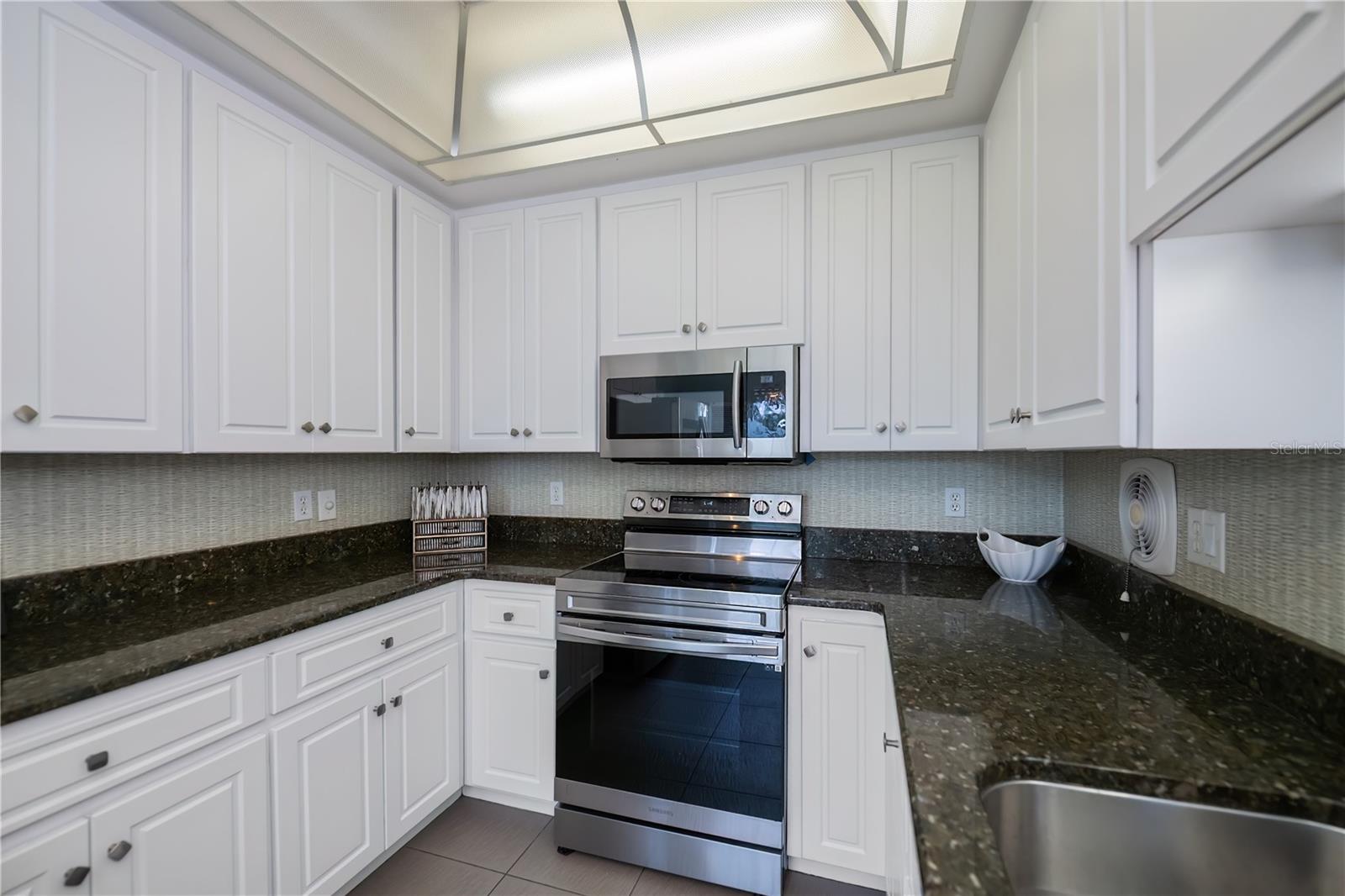 BOCA ROYALE/ENGLEWOOD GOLF VILLAS - Residential