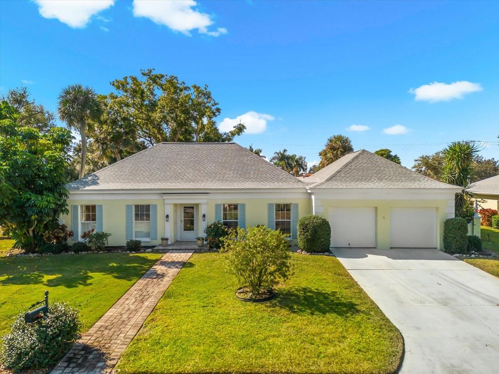 Photo of 5 Barbados Road #31, Englewood, FL 34223 (MLS # C7516546)