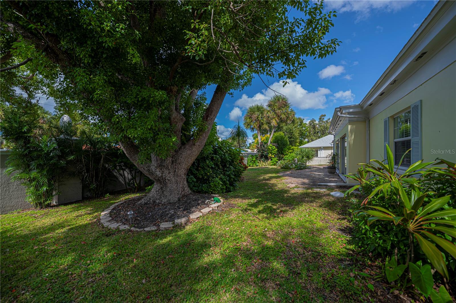 BOCA ROYALE/ENGLEWOOD GOLF VILLAS - Residential