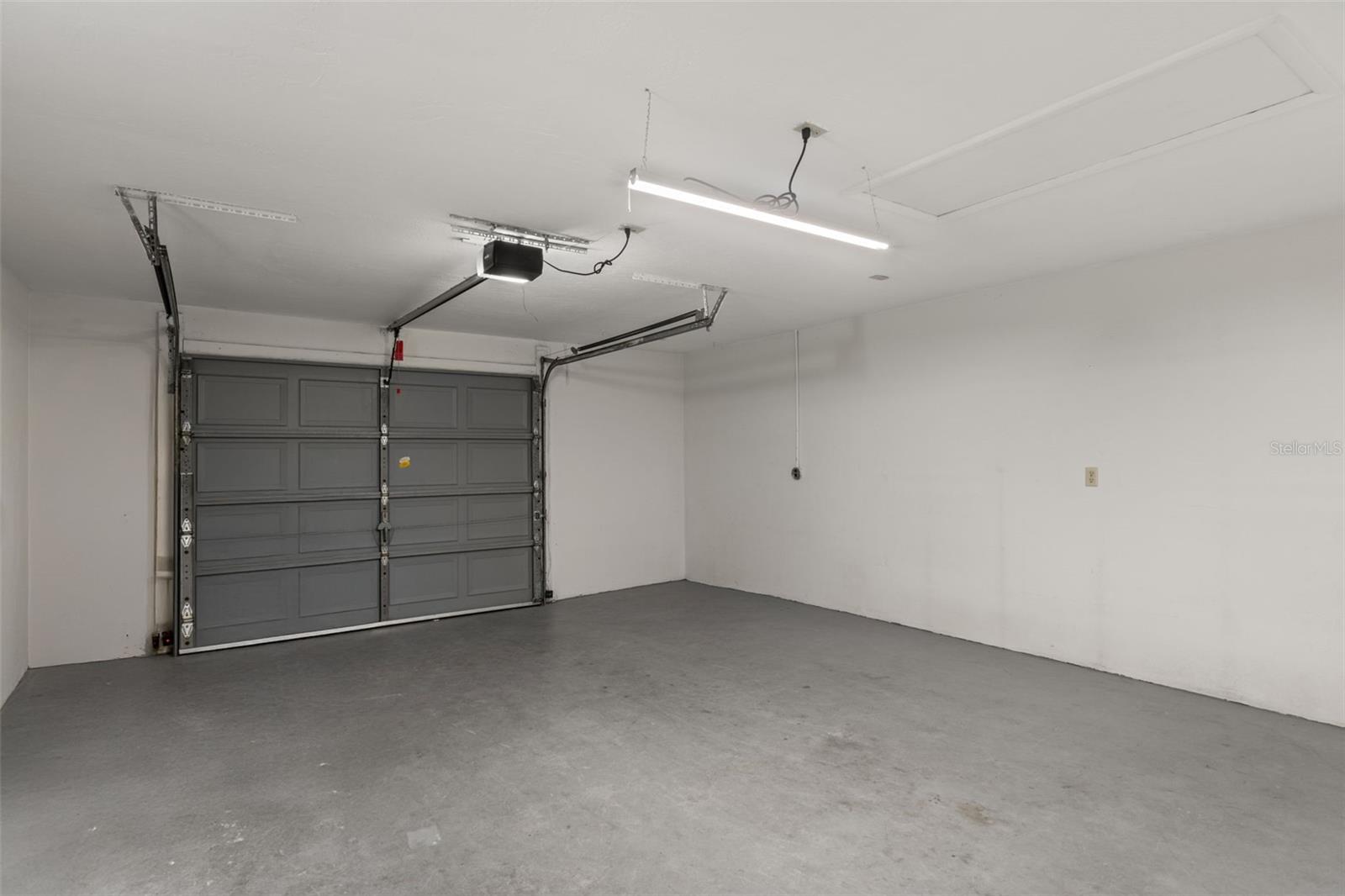 BEVERLY HILLS UNIT 08 PH 01 - Residential