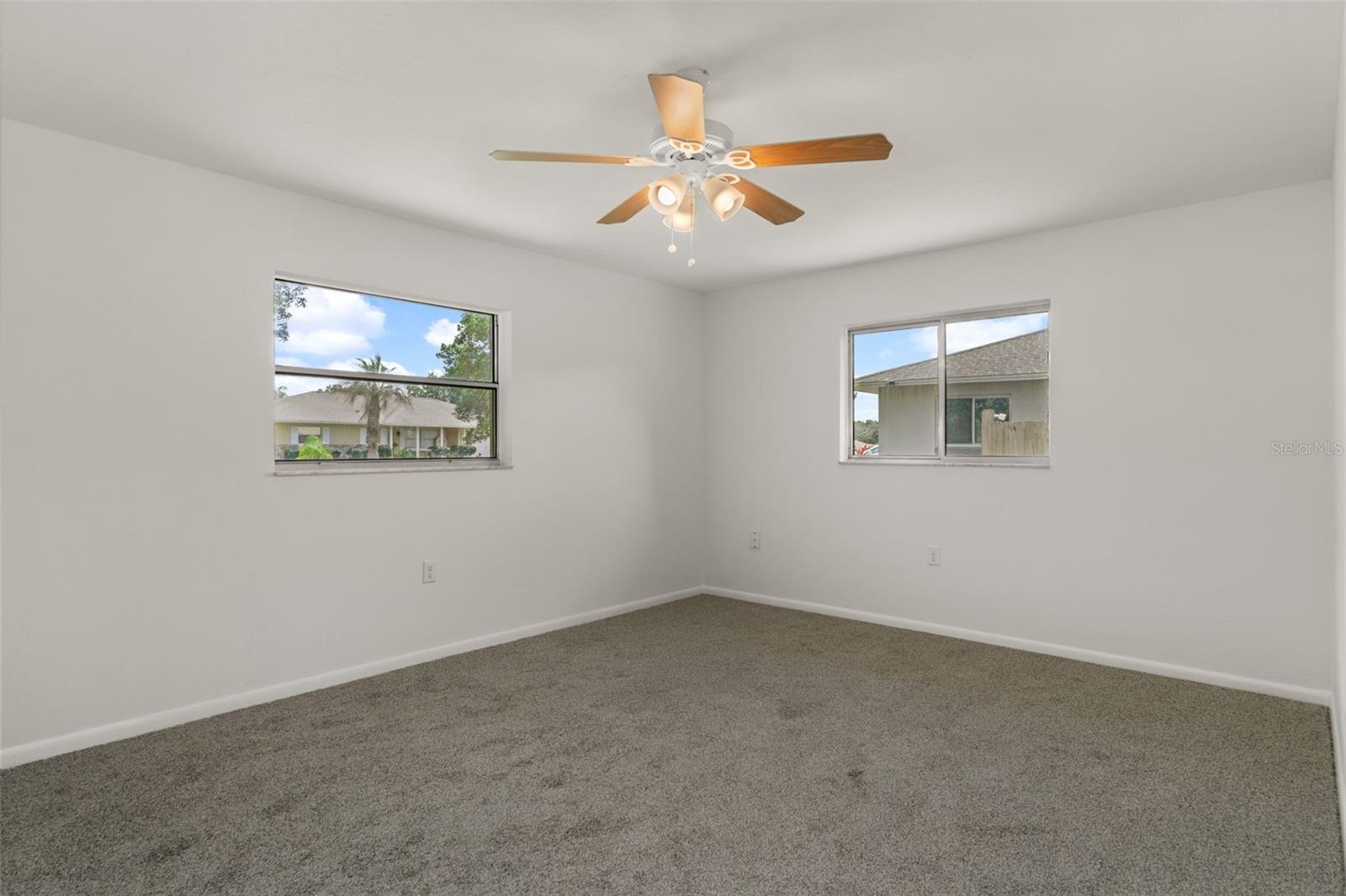 BEVERLY HILLS UNIT 08 PH 01 - Residential