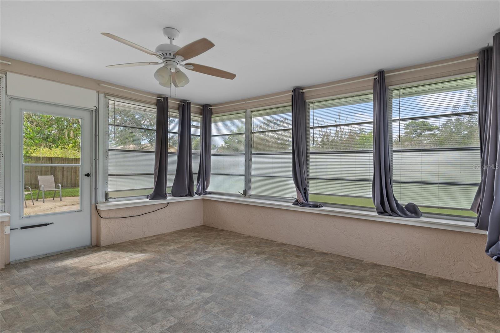 BEVERLY HILLS UNIT 08 PH 01 - Residential