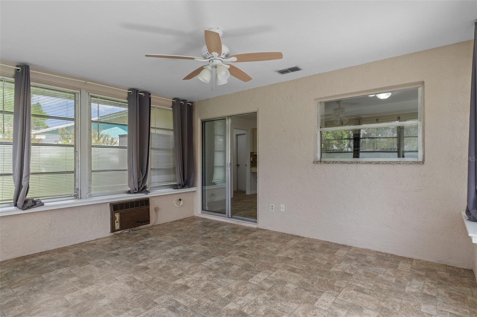 BEVERLY HILLS UNIT 08 PH 01 - Residential