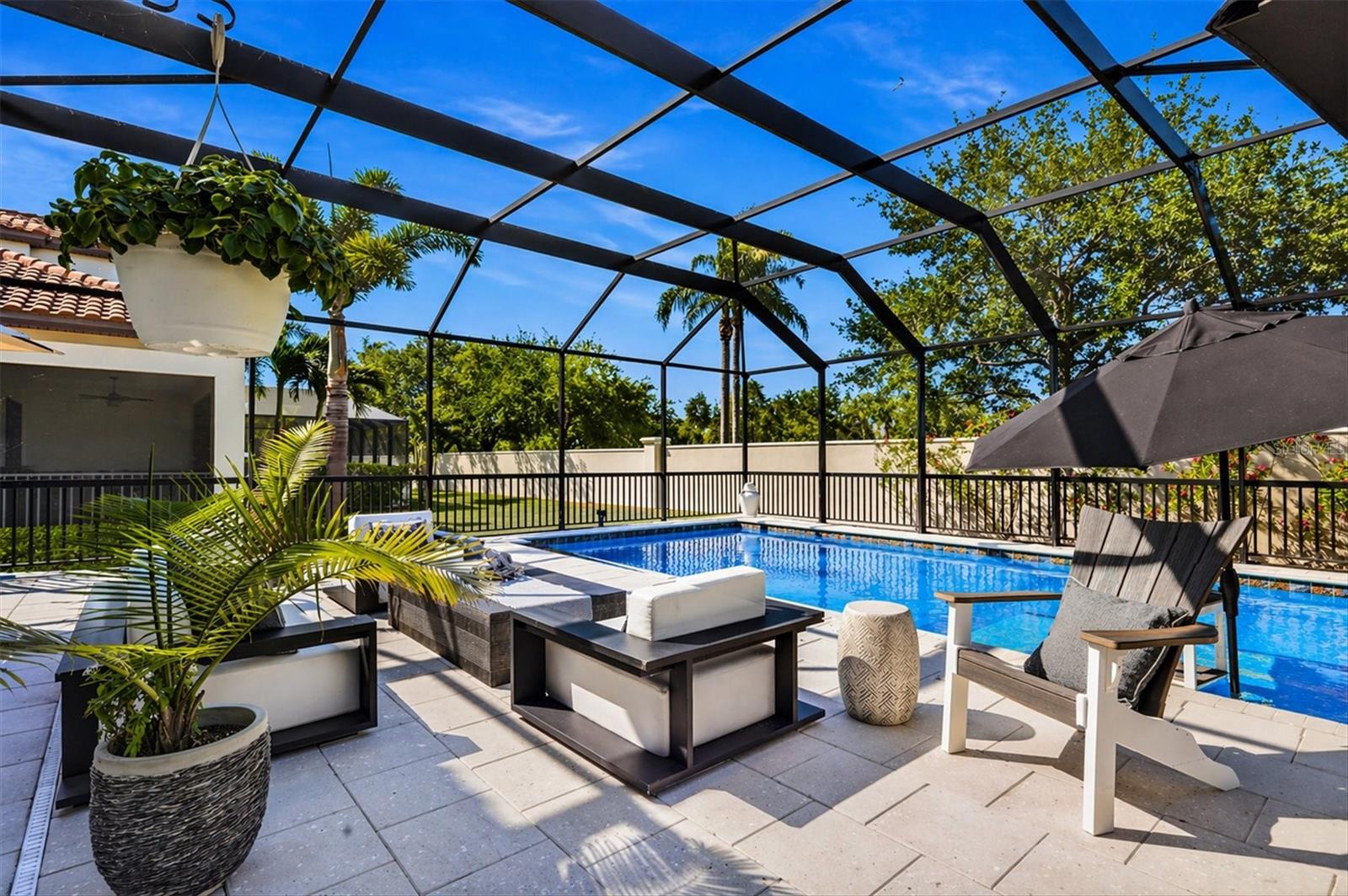 LEGENDS BAY - Residential