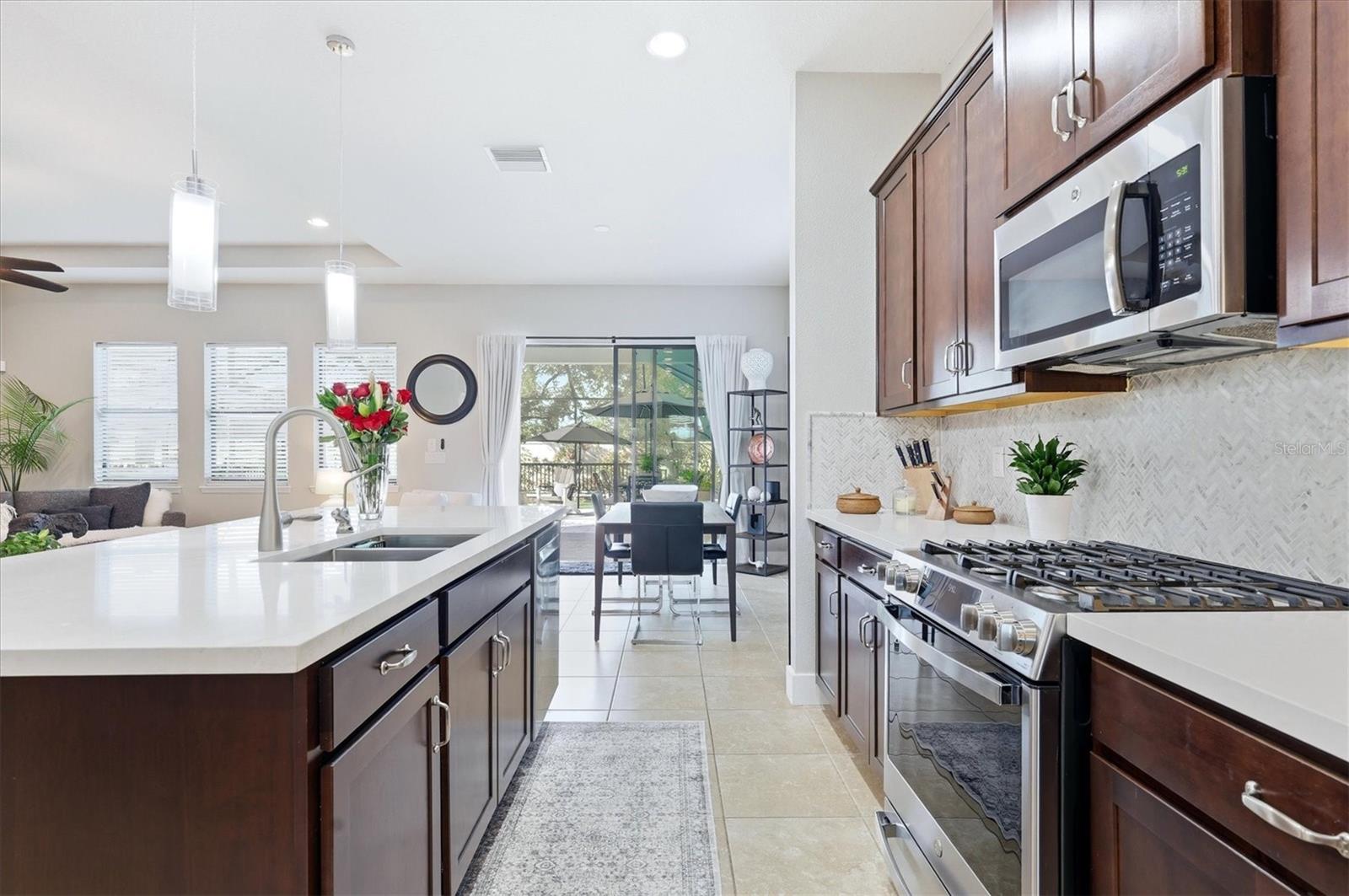 LEGENDS BAY - Residential