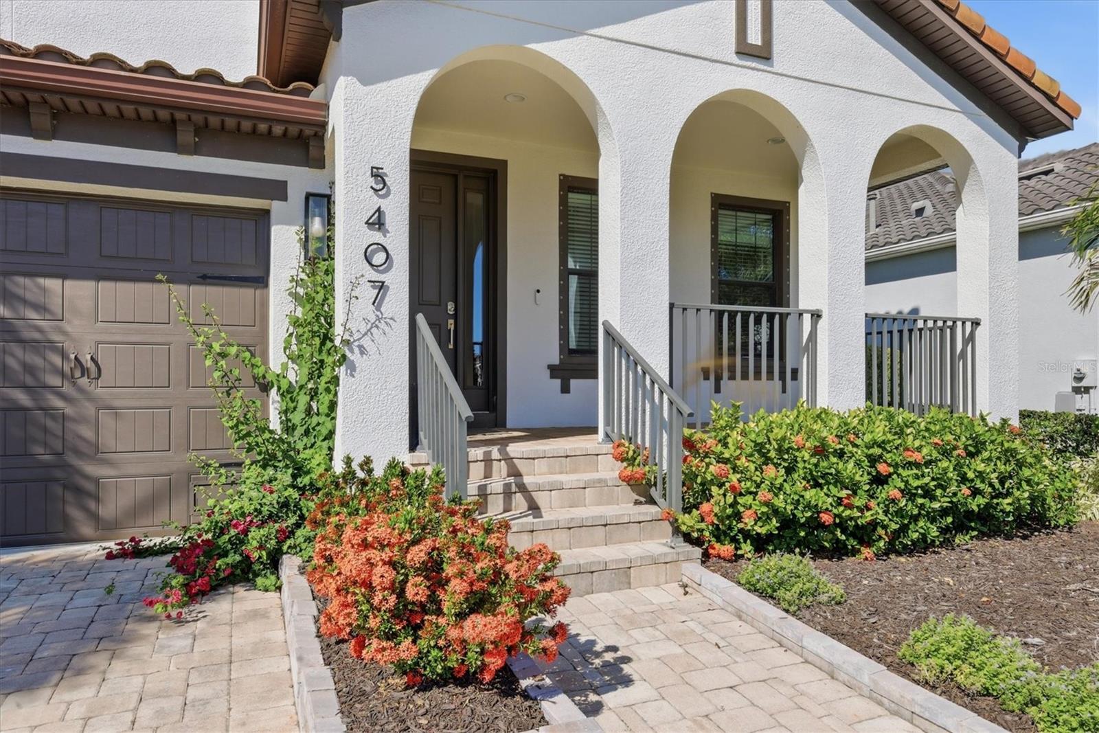 LEGENDS BAY - Residential